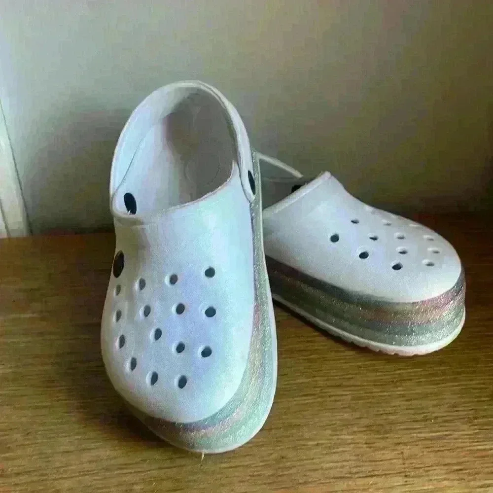 Slip on shoes. Little girl size 2.